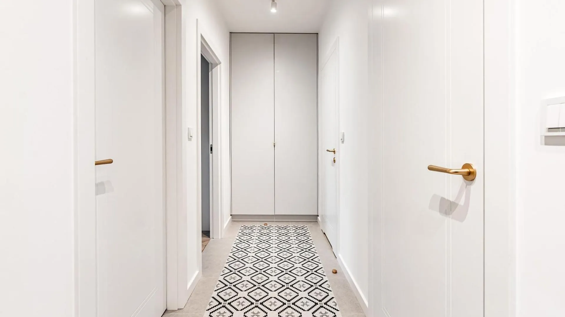 Rentplanet - Apartament Baranczaka 波兹南 0*,  波兰